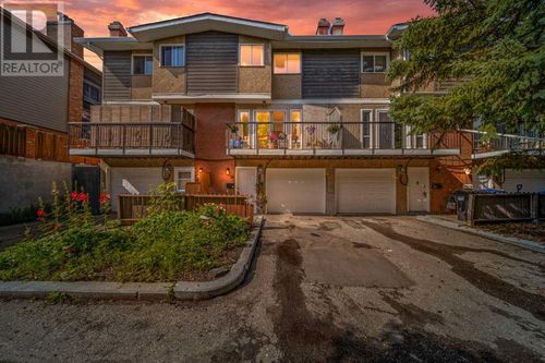 643 4 Ave Ne, Calgary, AB, T2E0J9 | Card Image