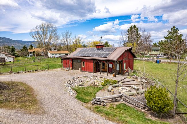 L to R: Stall / Shop / Bunkhouse / Solar | Image 95