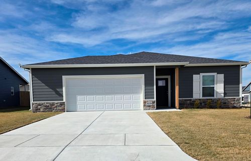 3139 E Highridge Ct, Park City, KS, 67219-4585 | Card Image