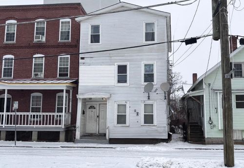 20-18-20 Maple St, Nashua, NH, 03060-3801 | Card Image