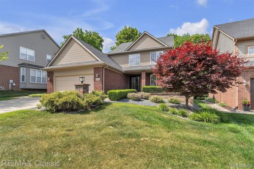 50306 Cressnut Ct, Northville, MI, 48168-6832 | Card Image