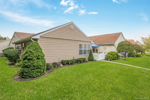 122 Theodore Dr, Coram, NY, 11727-3694 | Card Image