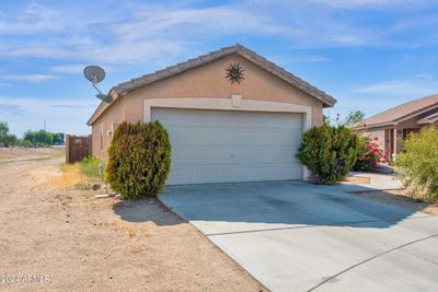 12501 W Bloomfield Road, House other with 3 bedrooms, 2 bathrooms and null parking in El Mirage AZ | Image 2