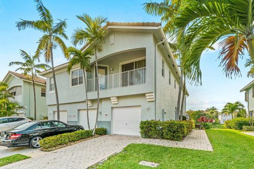 3097 Laurel Ridge Cir, Riviera Beach, FL, 33404-1838 | Card Image