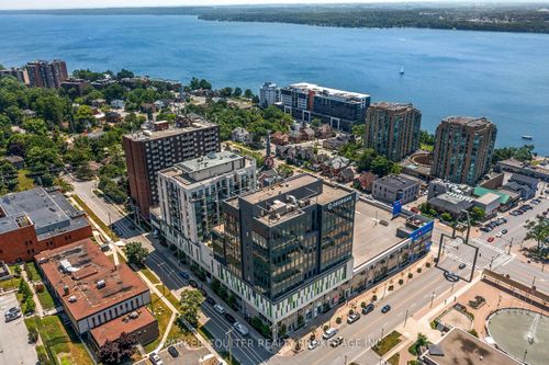 302-111 Worsley St, Barrie, ON, L4M0J5 | Card Image