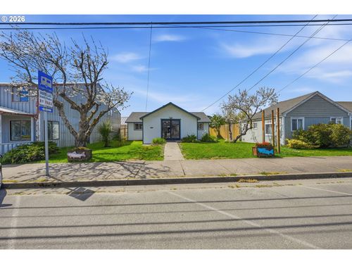 125 N 8th St, Lakeside, OR, 97449-9729 | Card Image