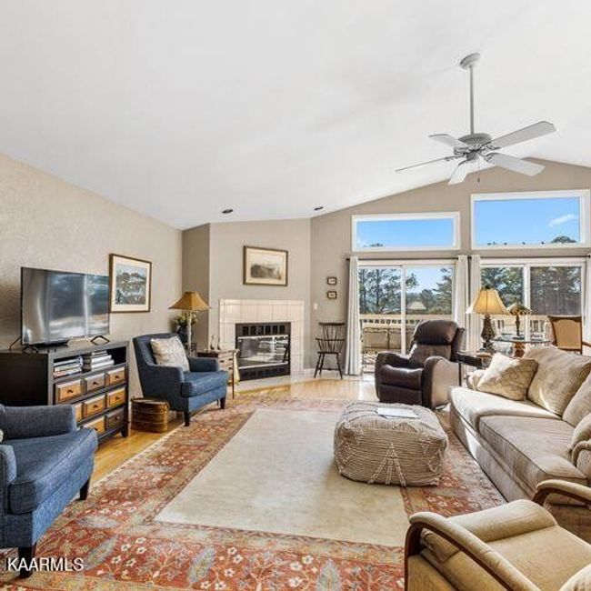 2020 Ranch Rd, House other with 3 bedrooms, 3 bathrooms and 2 parking in Dandridge TN | Image 12
