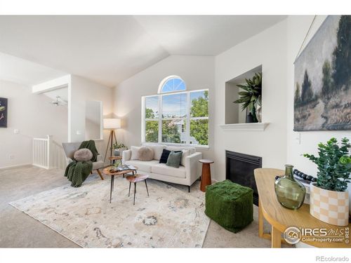 unit-208-640 Gooseberry Dr, Longmont, CO, 80503-6431 | Card Image