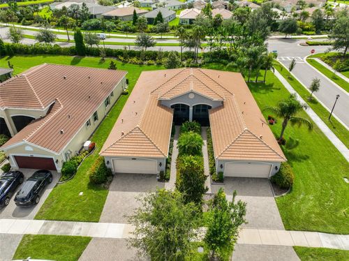 4905 Avila Lakes Dr, WIMAUMA, FL, 33598-4166 | Card Image