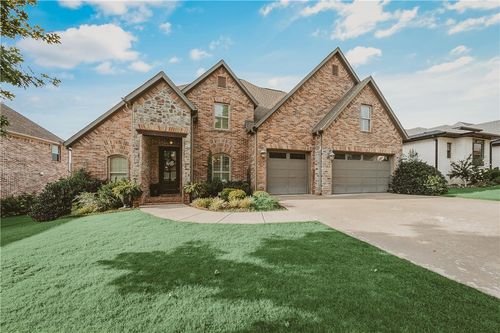 4807 S Inglewood Rd, Rogers, AR, 72758-8334 | Card Image