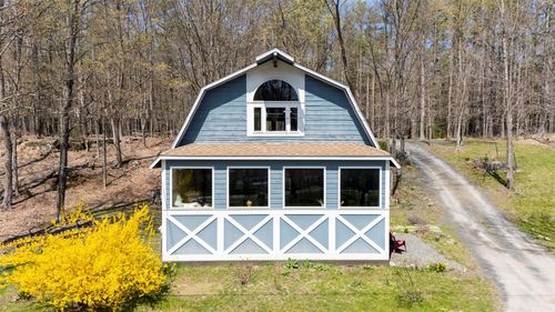 86 Baumgarten Rd, Woodstock, NY, 12498-2124 | Card Image