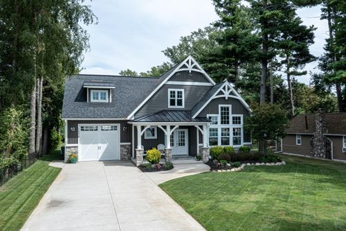 1350 N Shore Dr, Mears, MI, 49436-9681 | Card Image