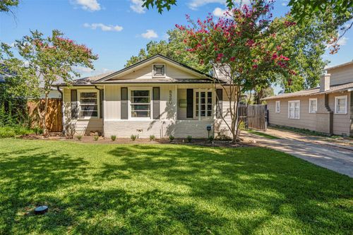 5320 El Campo Ave, Fort Worth, TX, 76107-4827 | Card Image