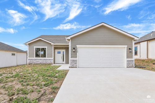 1730 Sutter Woods Rd, Junction City, KS, 66441-2882 | Card Image