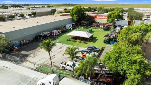 7070 Nw 84th Ave, Medley, FL, 33166-2621 | Card Image