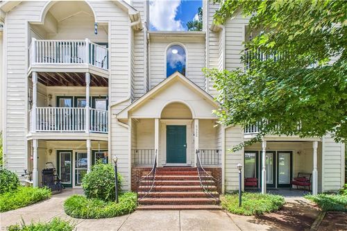 e-5932 W Friendly Ave, Greensboro, NC, 27410-3264 | Card Image