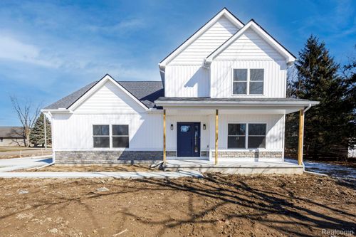 26827 Alma St, Chesterfield, MI, 48051-2500 | Card Image