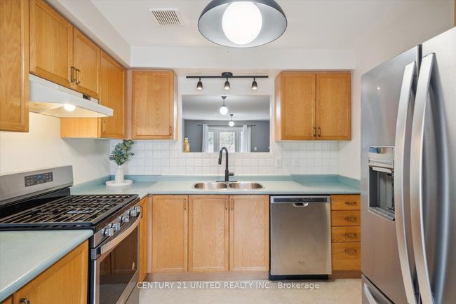 1343 Eagle Cres, House attached with 3 bedrooms, 2 bathrooms and 2 parking in Peterborough ON | Image 13