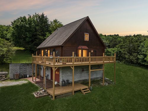 32 Morris Ln, Pleasant Shade, TN, 37145-3104 | Card Image