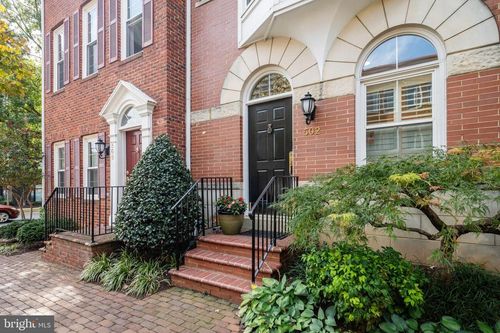 502 Wythe St, ALEXANDRIA, VA, 22314-1918 | Card Image