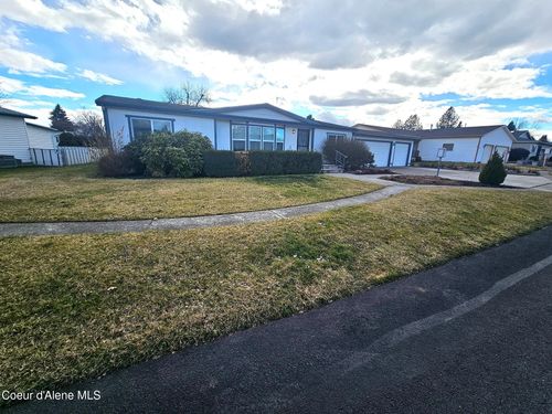 1284 W Linwood Dr, Hayden, ID, 83835-8808 | Card Image