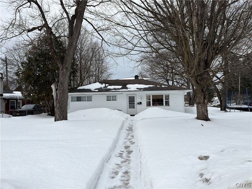 819 Lee St, Rome, NY, 13440-2533 | Card Image