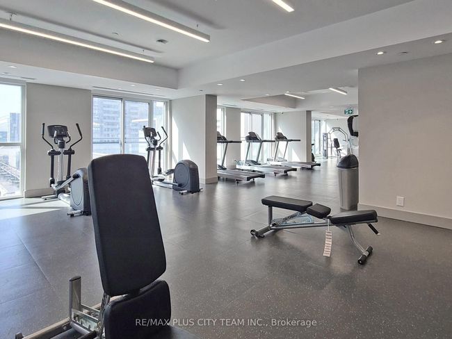 2405 - 99 John St, Condo with 2 bedrooms, 1 bathrooms and null parking in Toronto ON | Image 23