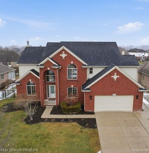 51141 Hook Dr, Macomb, MI, 48042-4321 | Card Image