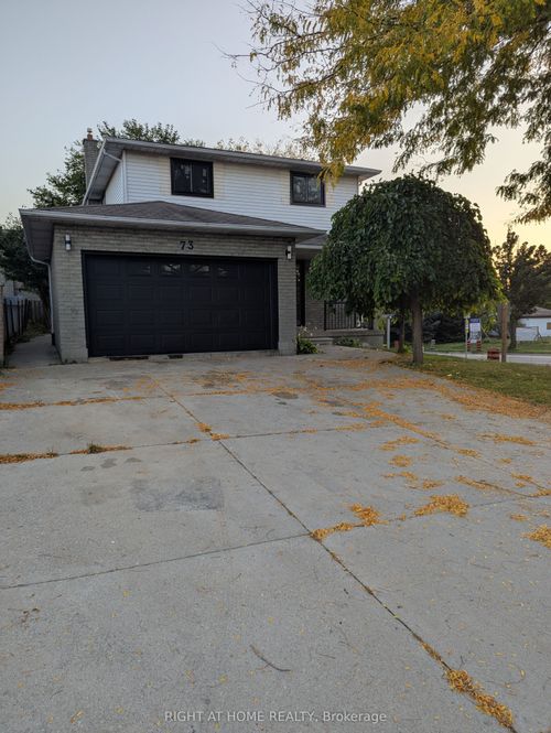 73 Skyview Dr, Hamilton, ON, L9B1X5 | Card Image