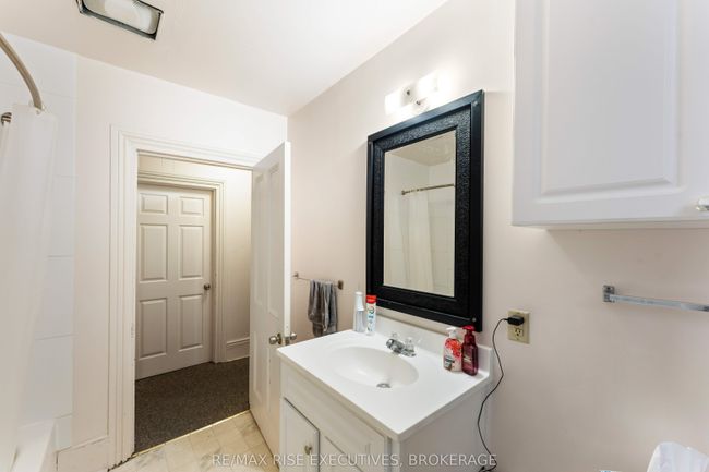 247 Queen St, Home with 5 bedrooms, 2 bathrooms and null parking in Kingston ON | Image 22