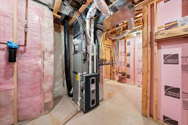 Storage room/mechanicals. | Image 36