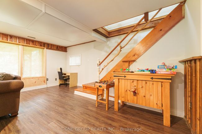 10 Riverside Crt, House other with 3 bedrooms, 2 bathrooms and 5 parking in Bancroft ON | Image 34