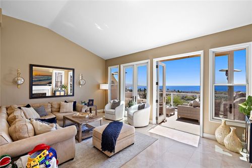 24482 Alta Vista Dr, Dana Point, CA, 92629-1790 | Card Image