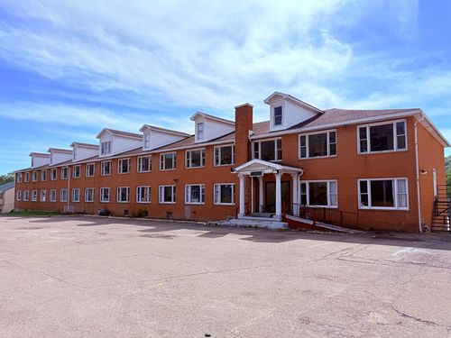 834 3rd St, New Martinsville, WV, 26155-1540 | Card Image