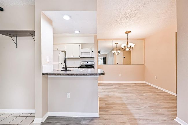 APT-2008 - 260 El Dorado Blvd, Townhouse with 2 bedrooms, 2 bathrooms and null parking in Webster TX | Image 5