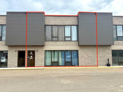 10-5112 47 Avenue, Innisfail, AB, T4G1P5 | Card Image
