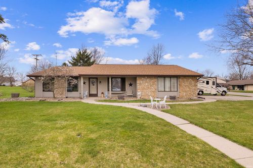 1301 Culbertson Ct, Auburn, IN, 46706-3109 | Card Image