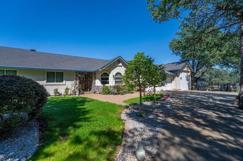 14945 Caylor Ln, Red Bluff, CA, 96080-8966 | Card Image