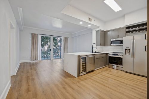 334-3225 Turtle Creek Blvd, Dallas, TX, 75219-5459 | Card Image