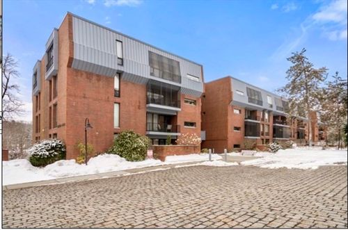 apt-203-85 Grove St, Wellesley, MA, 02482-7838 | Card Image
