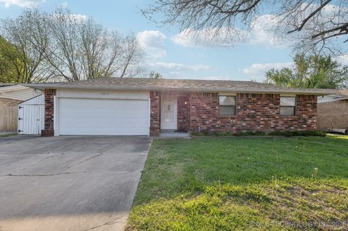 13973 S Hickory St, Glenpool, OK, 74033-2910 | Card Image