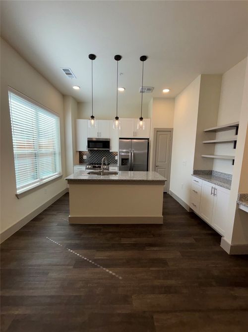 apt-165a-2036 Oak Grove Ln, Aubrey, TX, 76227-7208 | Card Image