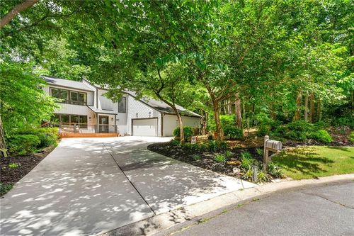4290 Inverness Ct Ne, Roswell, GA, 30075-2014 | Card Image