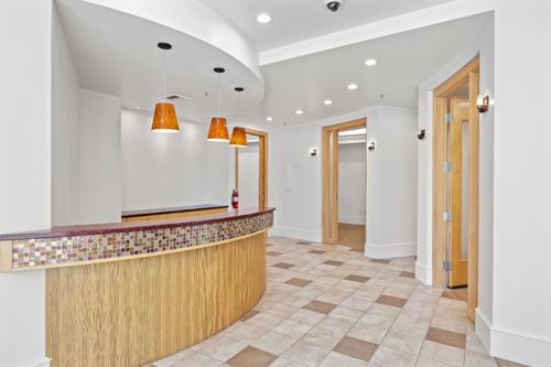 ste-110-1382 Blue Oaks Blvd, Roseville, CA, 95678-7052 | Card Image