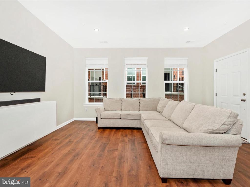 Residential Lease in OWINGS MILLS