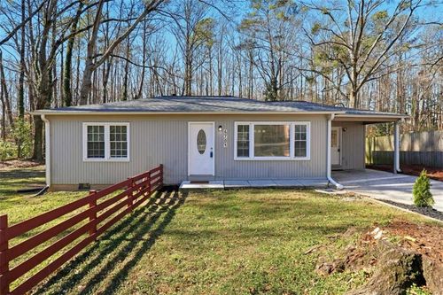 6709 Baker Dr, Lithia Springs, GA, 30122-1804 | Card Image