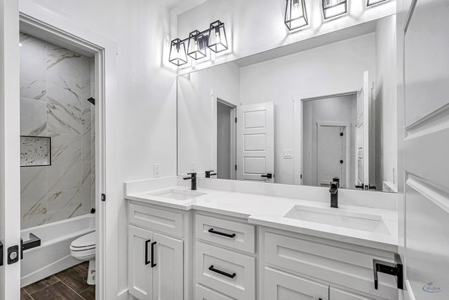 2200 S County Road 1059, House other with 4 bedrooms, 3 bathrooms and 2 parking in Midland TX | Image 47