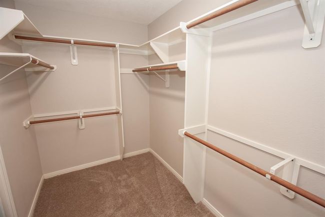 2211 Pearl Bay Ct, House other with 3 bedrooms, 2 bathrooms and 3 parking in Pearland TX | Image 18