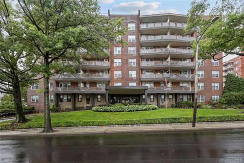 503-360 Westchester Ave, Port Chester, NY, 10573-3842 | Card Image