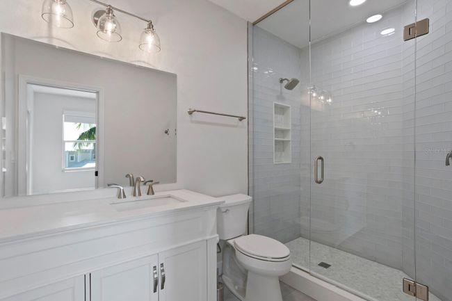 In law wing bath | Image 81